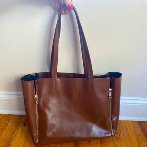 Sorial brown leather tote